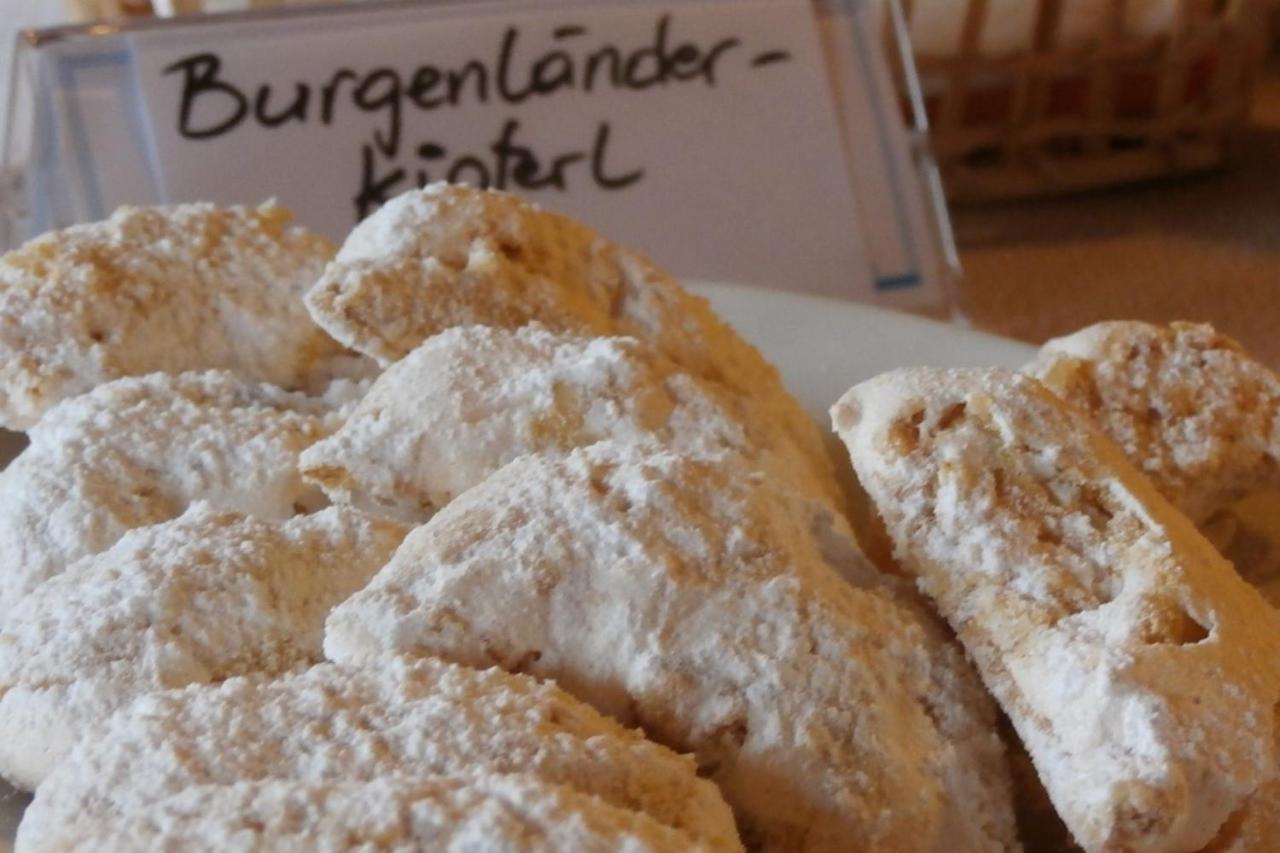Pension Waldfriede Bad Tatzmannsdorf Esterno foto